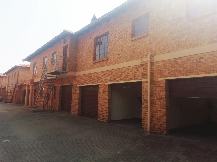 2 Bedroom Property for Sale in Die Bult North West